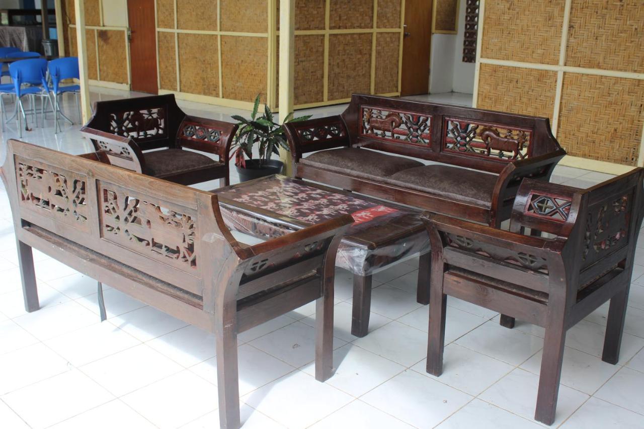 Pondok Wisata Dan Restoran Elim Ваингапу Экстерьер фото