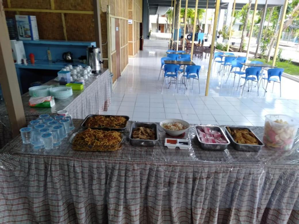 Pondok Wisata Dan Restoran Elim Ваингапу Экстерьер фото